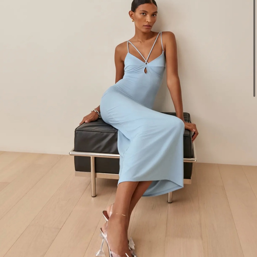 NWOT Reformation Lainey dress in mineral xs!
